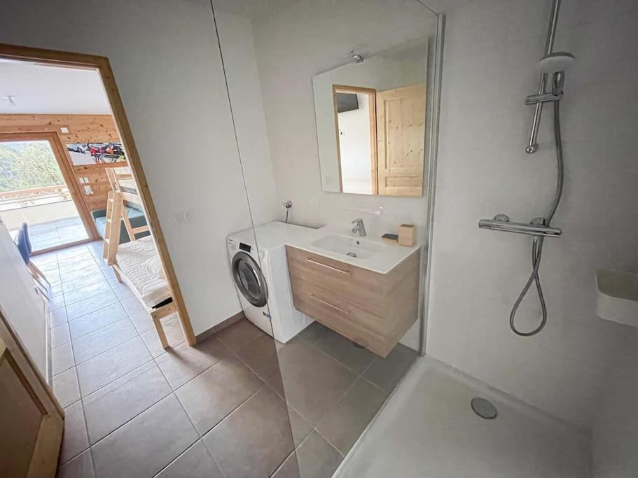 Dans Residence Neuve Le Snow Roc Sur Les Pistes, Grand Studio Cosy 5 Pers Avec Terrasse Panoramique, Sauna, Wifi Saint-Jean-d'Aulps Ngoại thất bức ảnh