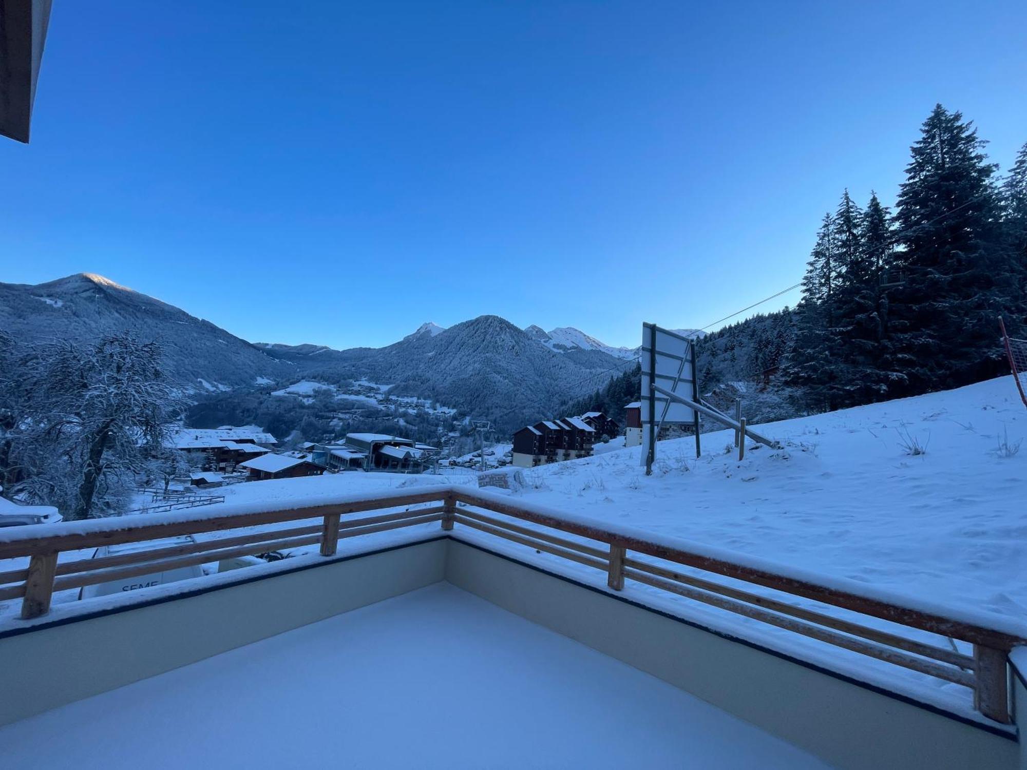 Dans Residence Neuve Le Snow Roc Sur Les Pistes, Grand Studio Cosy 5 Pers Avec Terrasse Panoramique, Sauna, Wifi Saint-Jean-d'Aulps Ngoại thất bức ảnh